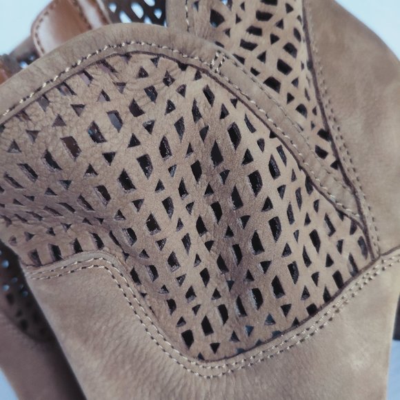 ALDO Brown Suede Booties - Picture 3 of 6